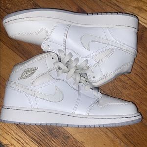 Jordan 1s kids